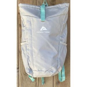 Ozark Trail Corsicana 20L Roll-Top Hiking Backpack Hydration Compatible Lt Gray